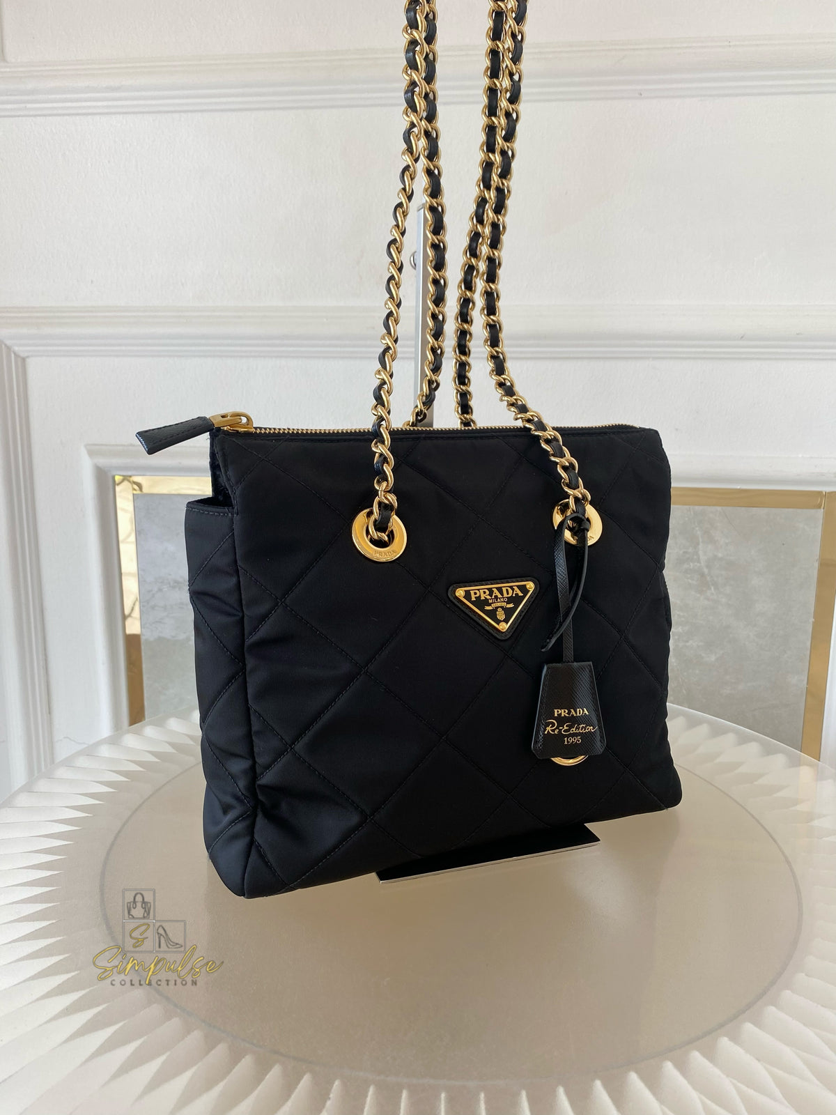 RE-NYLON IMPUNTO QUILTED RE-EDITION 1995 CHAIN SHOULDER BAG