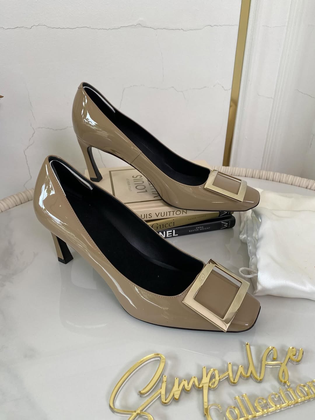 Roger Vivier Trompette Pumps