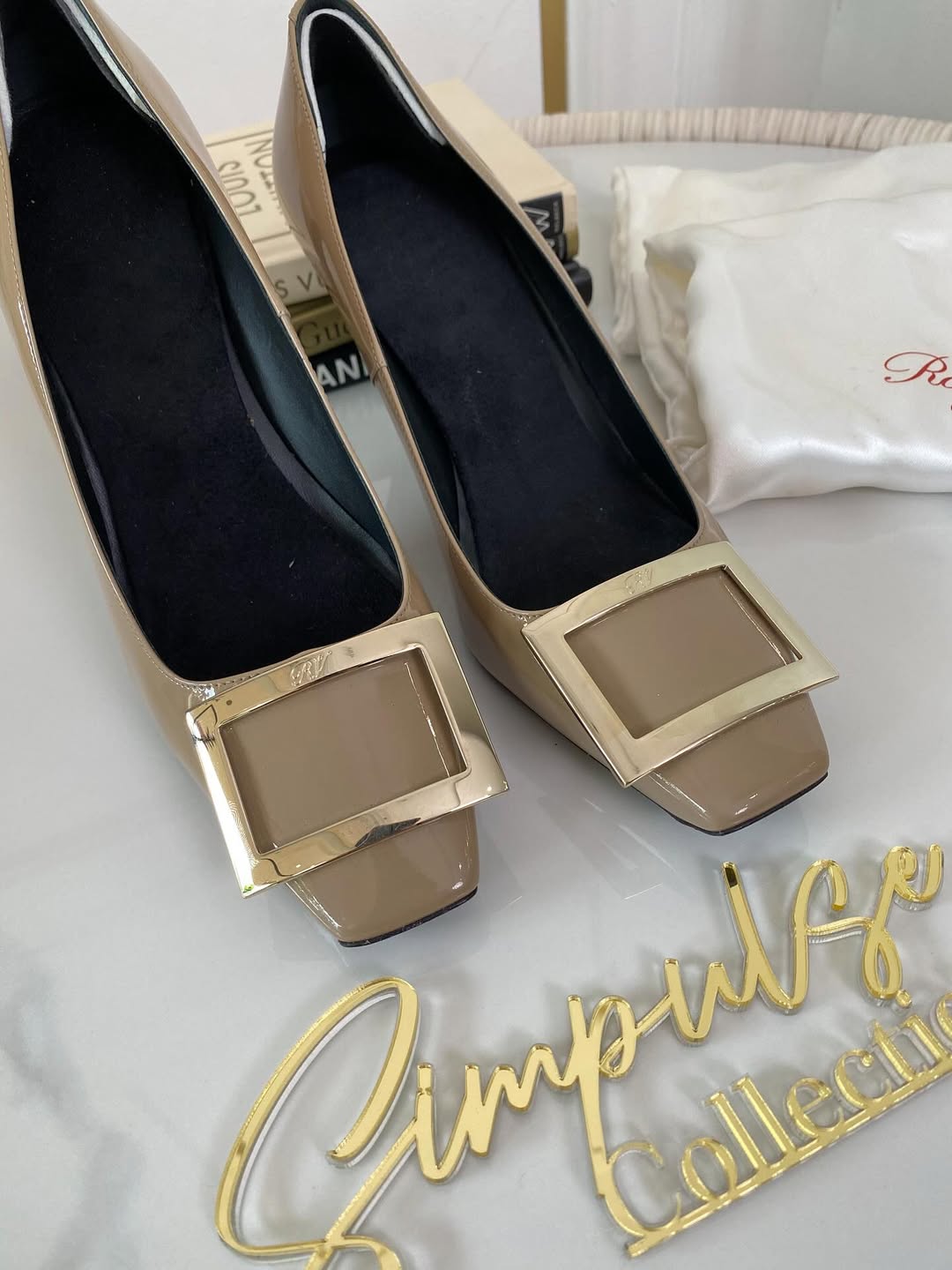 Roger Vivier Trompette Pumps