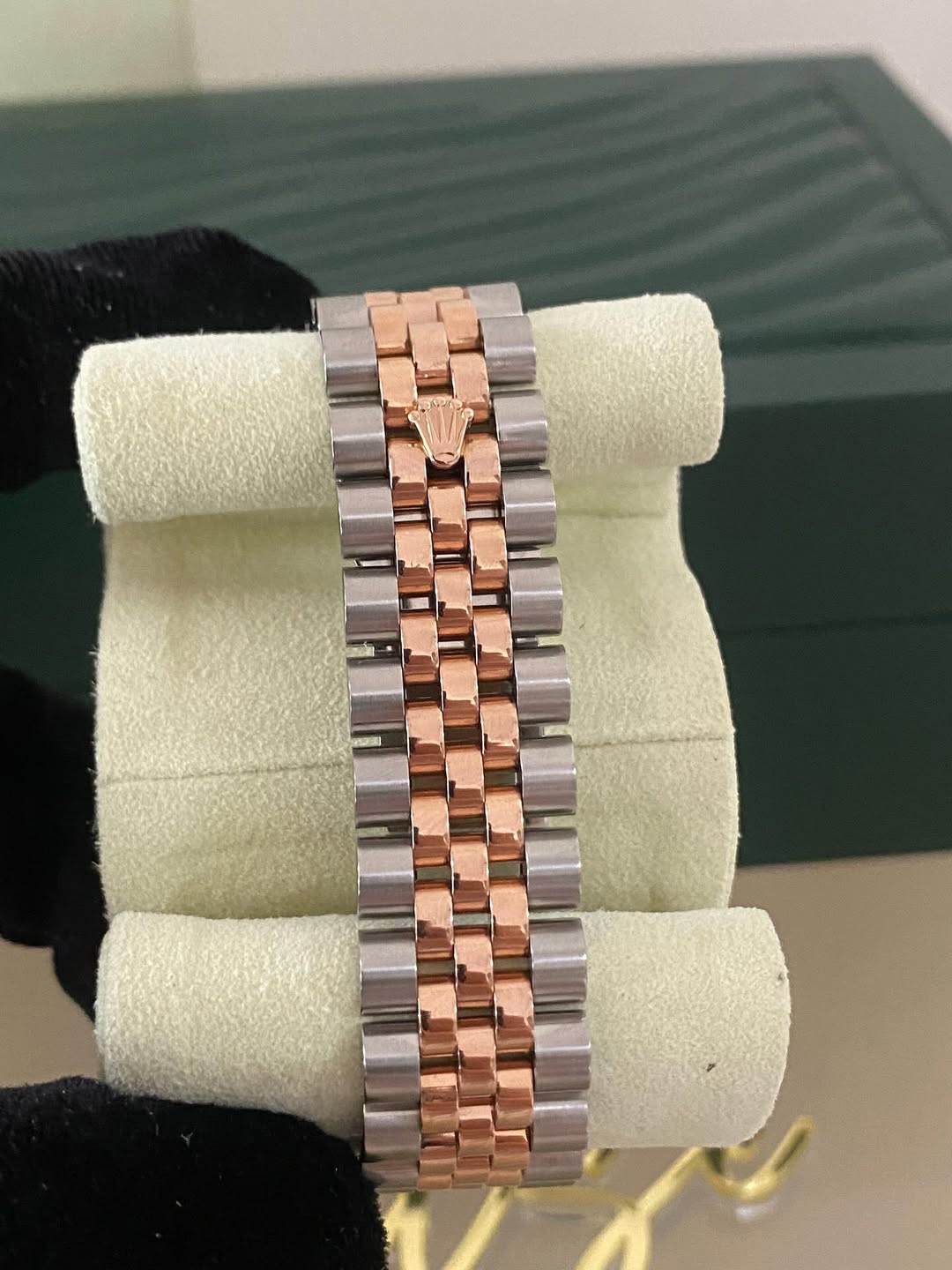 Rolex Ever Rosegold Black Face w/ Dia