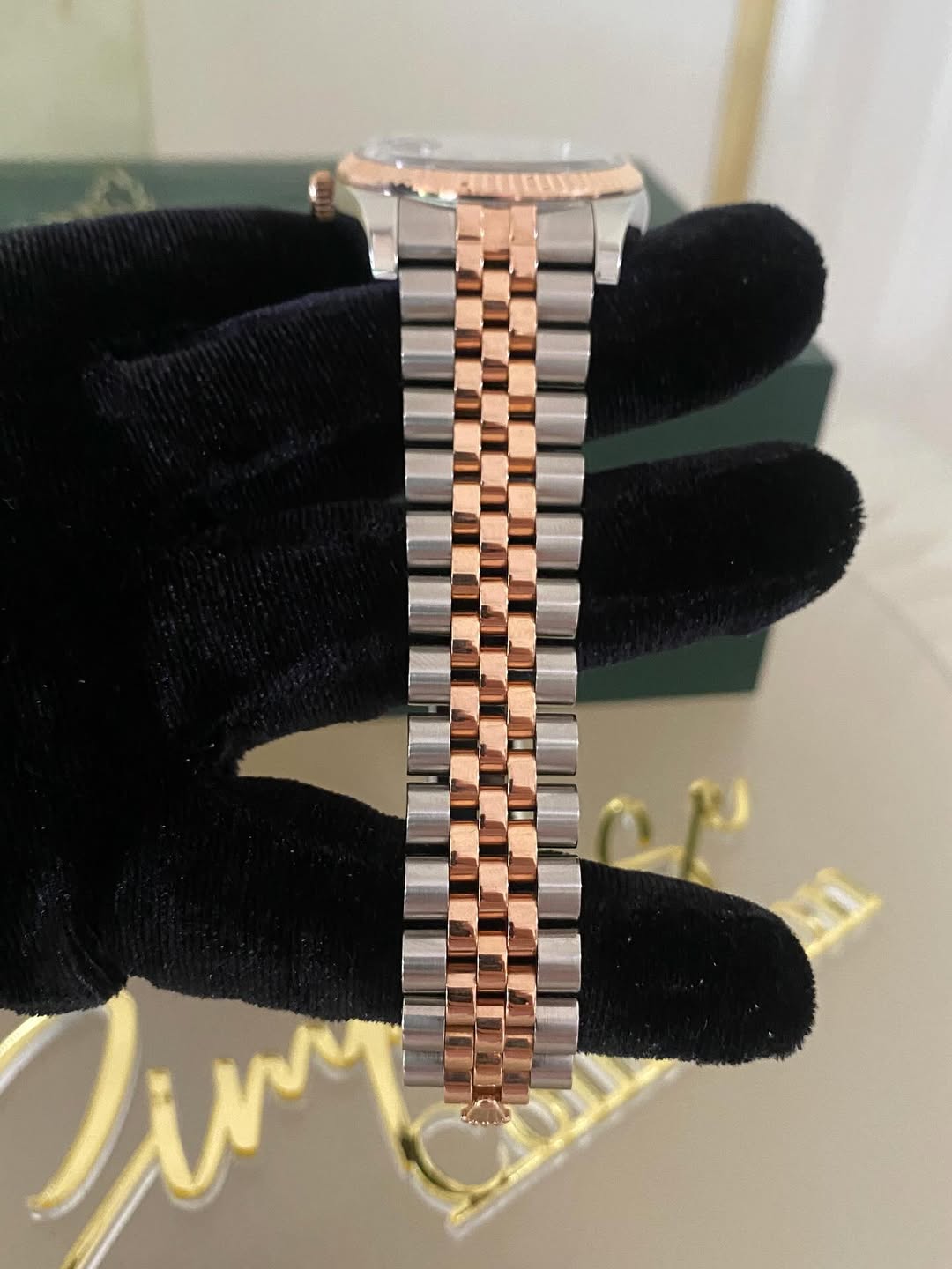 Rolex Ever Rosegold Black Face w/ Dia