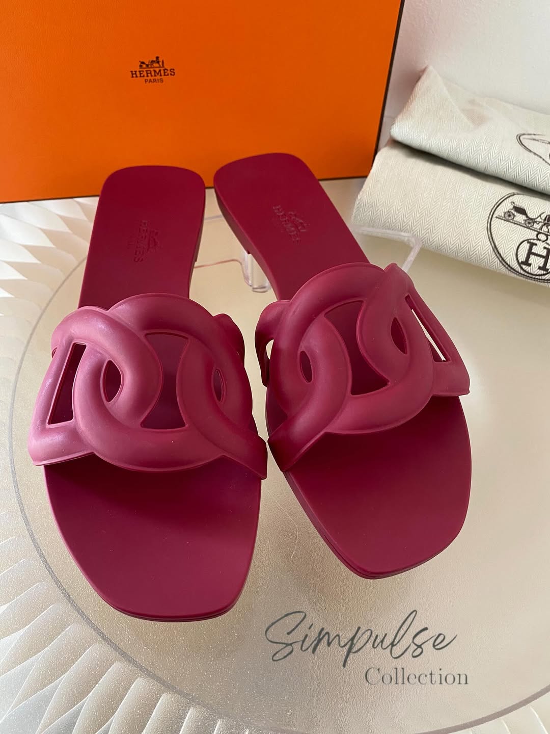 Hermes Aloha Flats