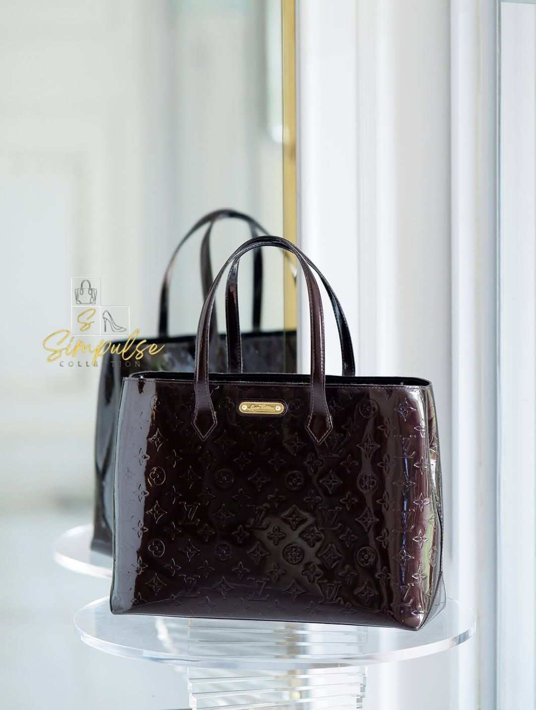 LOUIS VUITTON Amarante Mono Vernis Wiltshire Mm Bag