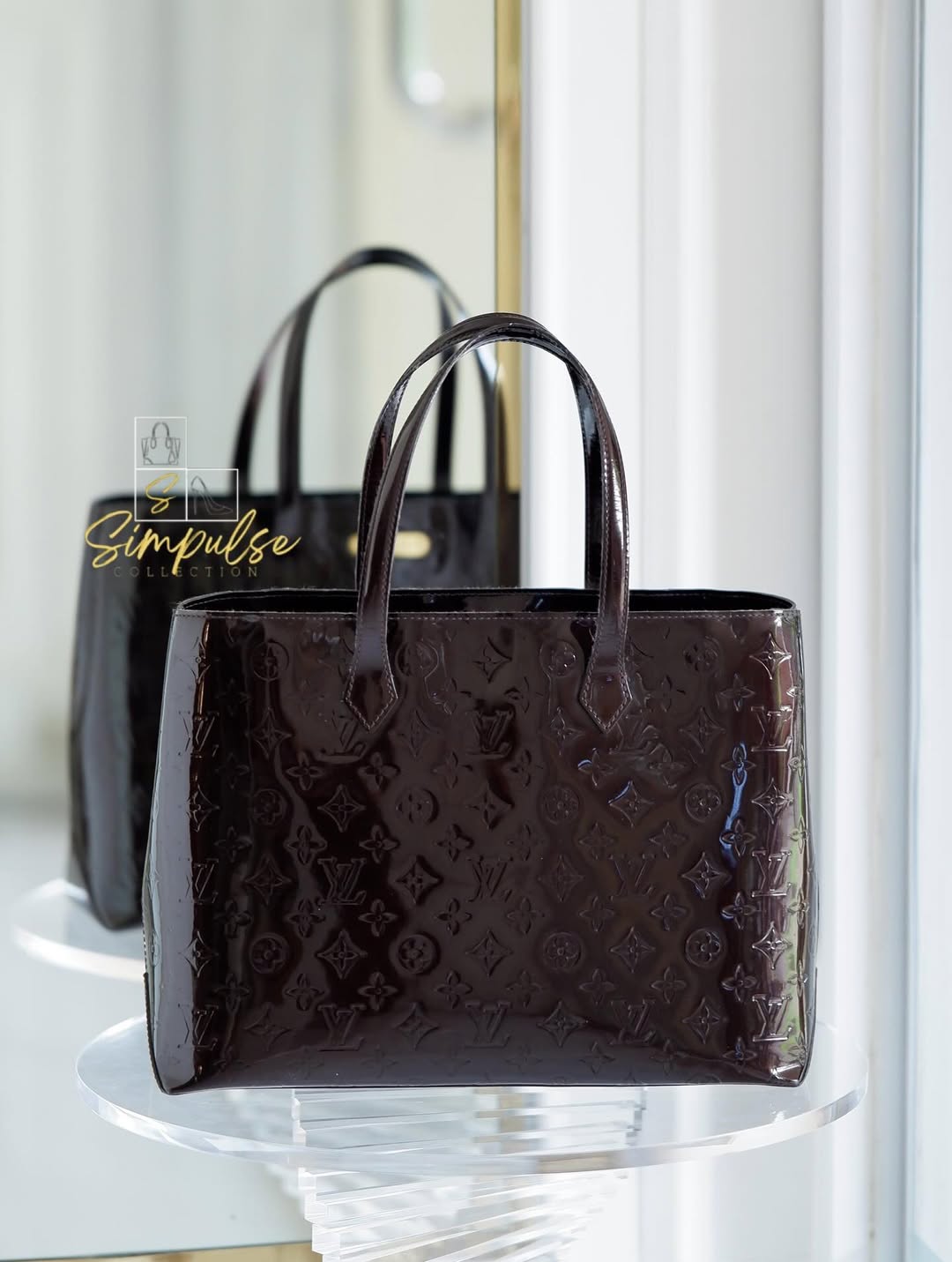 LOUIS VUITTON Amarante Mono Vernis Wiltshire Mm Bag