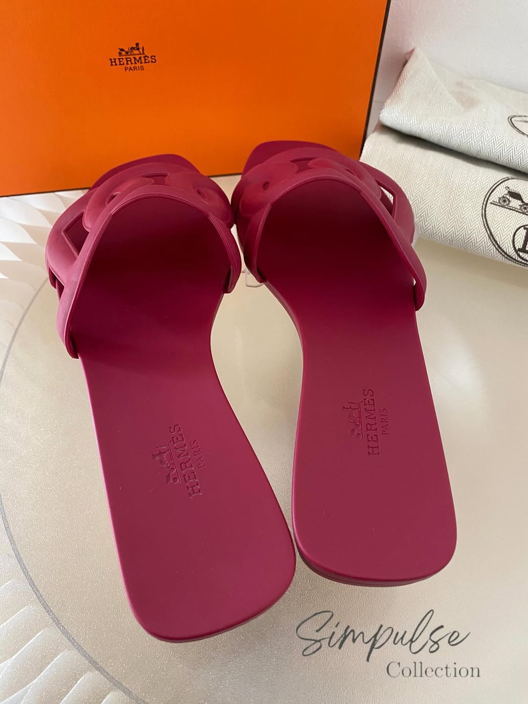 Hermes Aloha Flats
