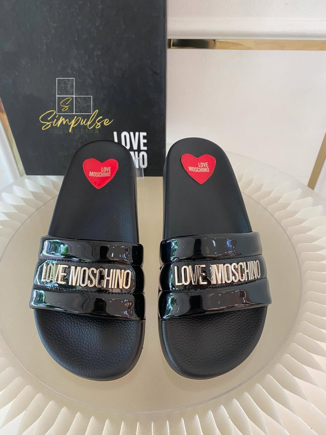 Love MOSCHINO Slides