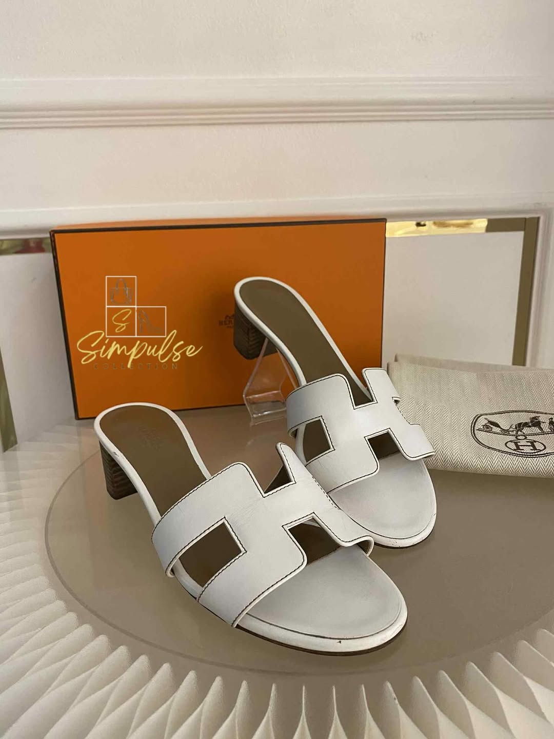 HERMES Oasis White