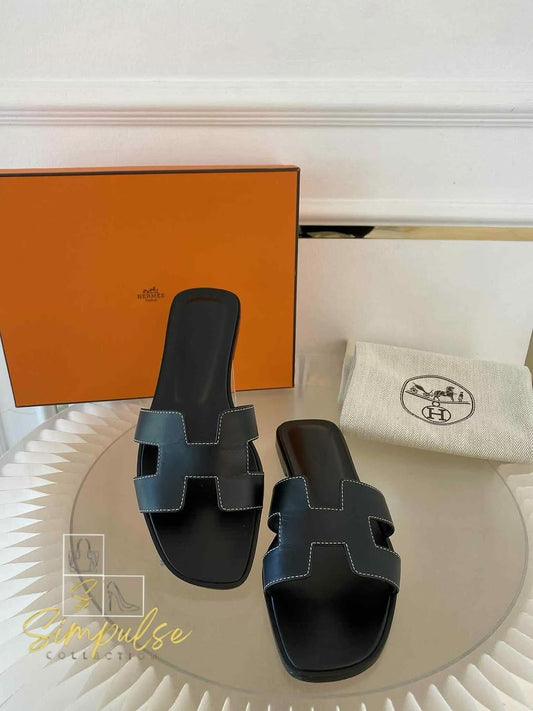 HERMES Oran Black