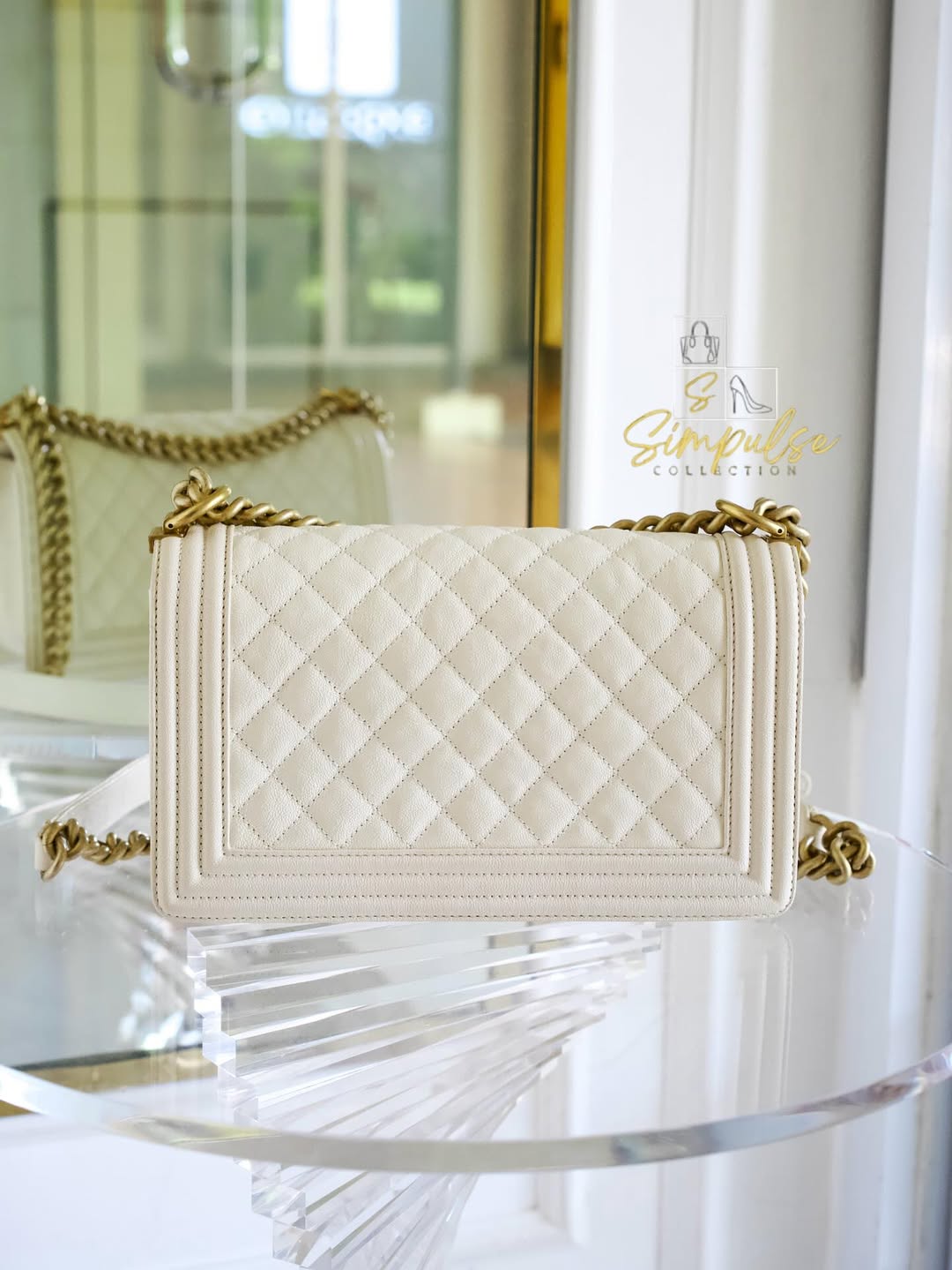 CHANEL Leboy Caviar Old Medium White GHW