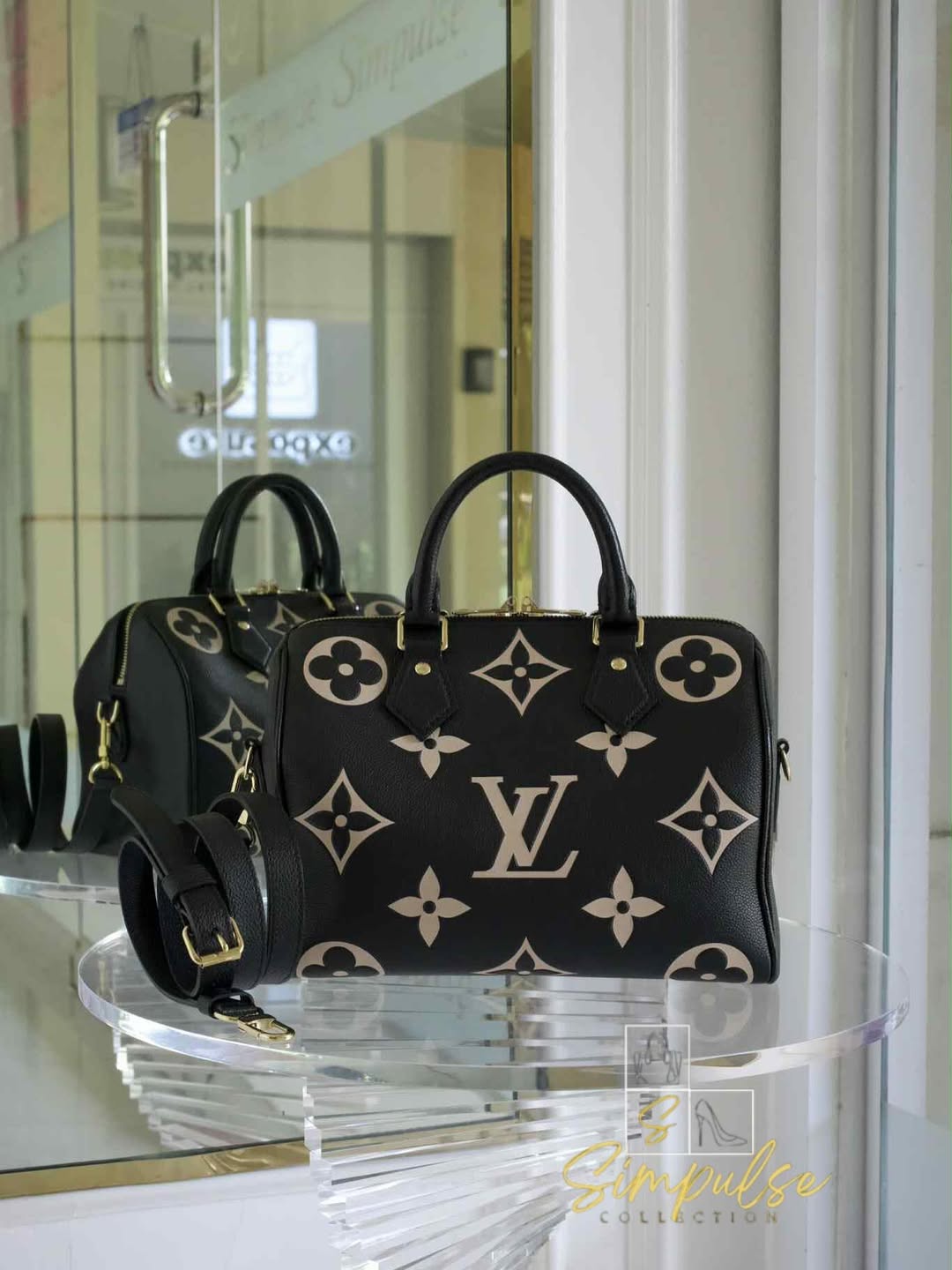 LOUIS VUITTON Speedy Bandouliere 25 Empreinte Leather Black