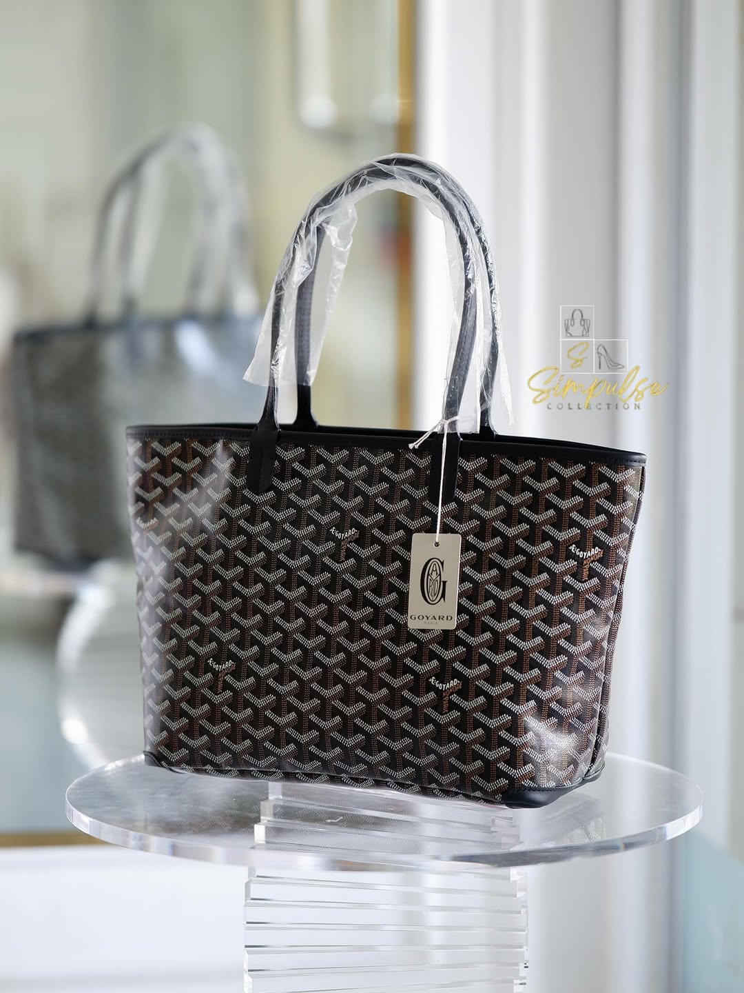 GOYARD Artois Black in Pm Size