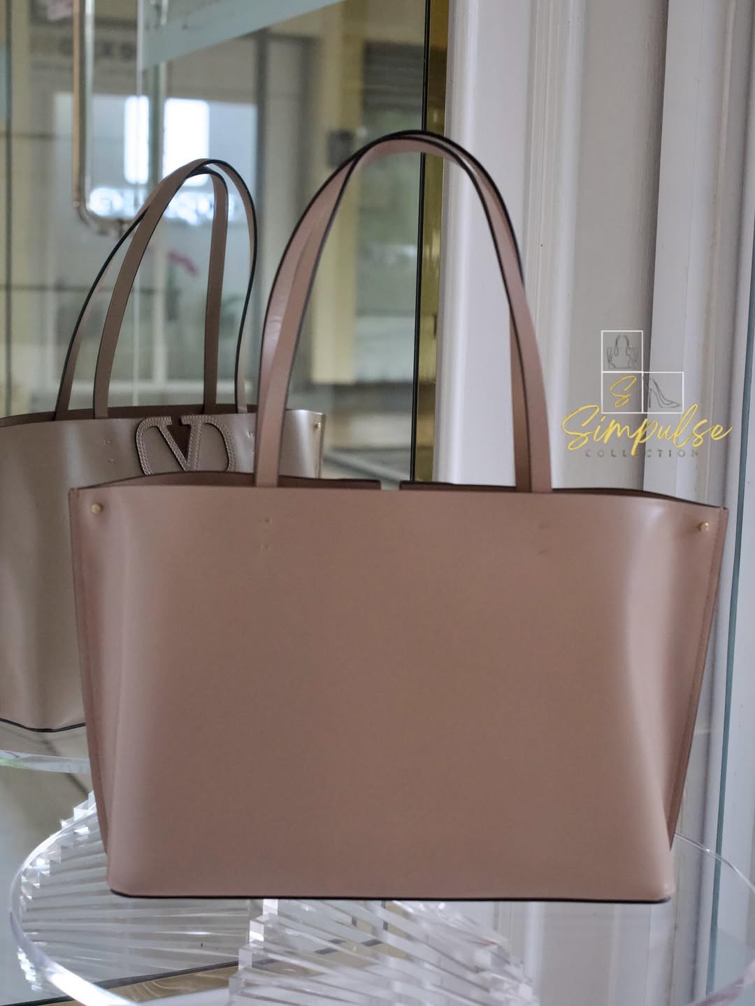 VLTN Fill Me Calfskin Leather Tote Bag
