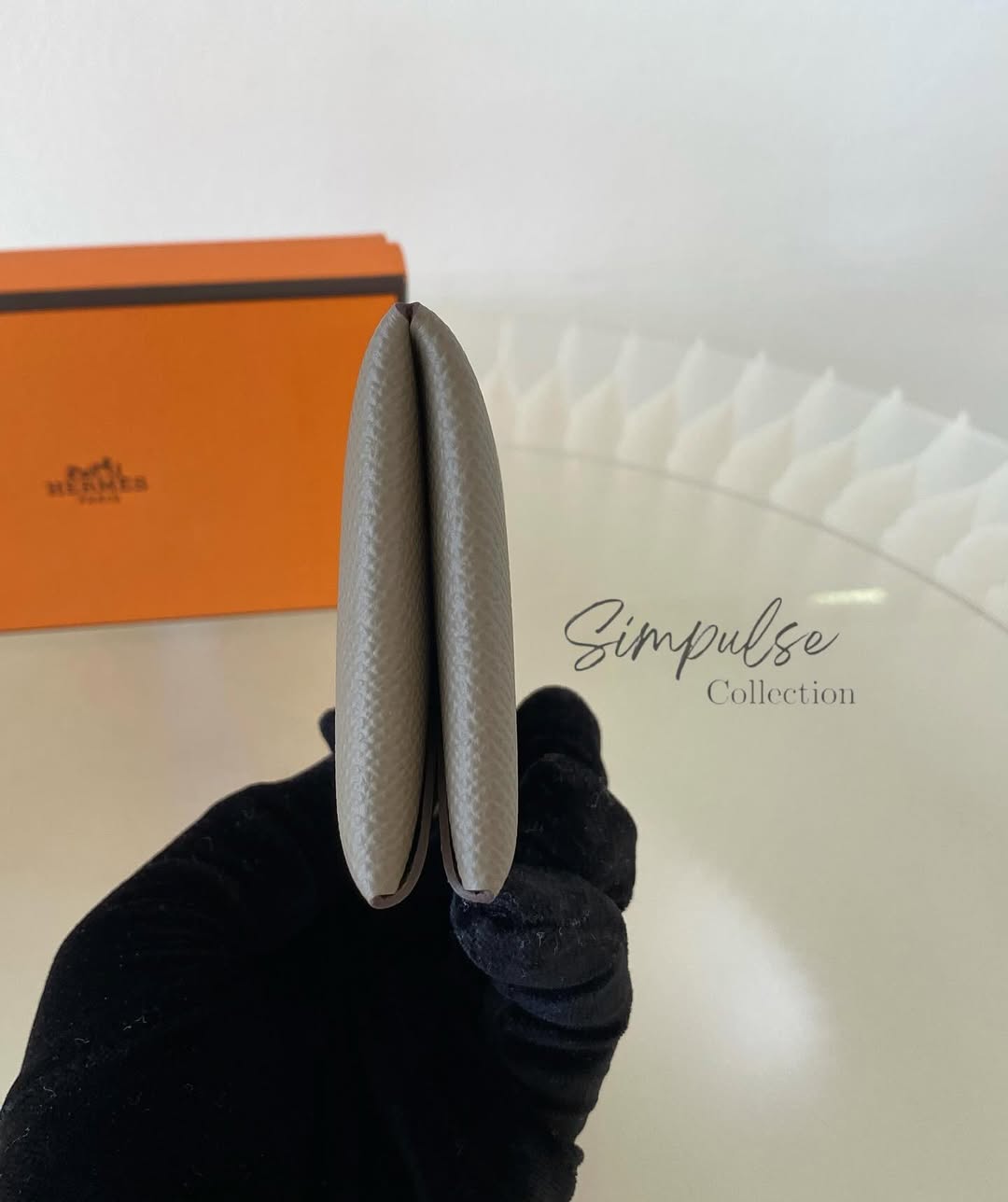 HERMES Calvi Etoupe Cardholder in Epsom Leather