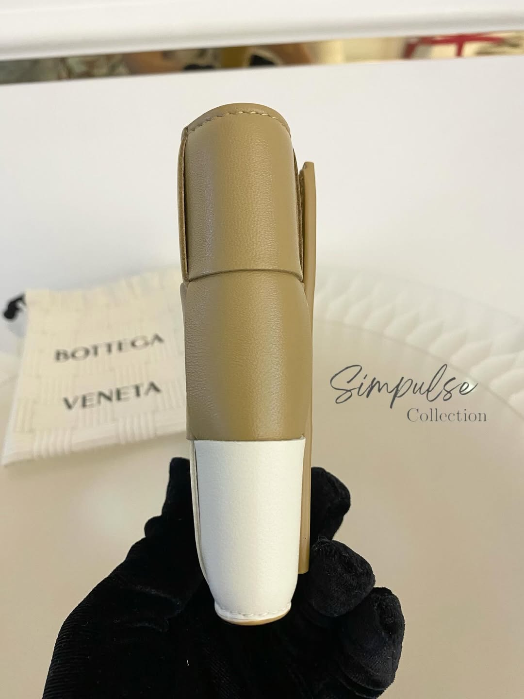 BOTTEGA VENETA Cassette Trifold Beige/White Wallet