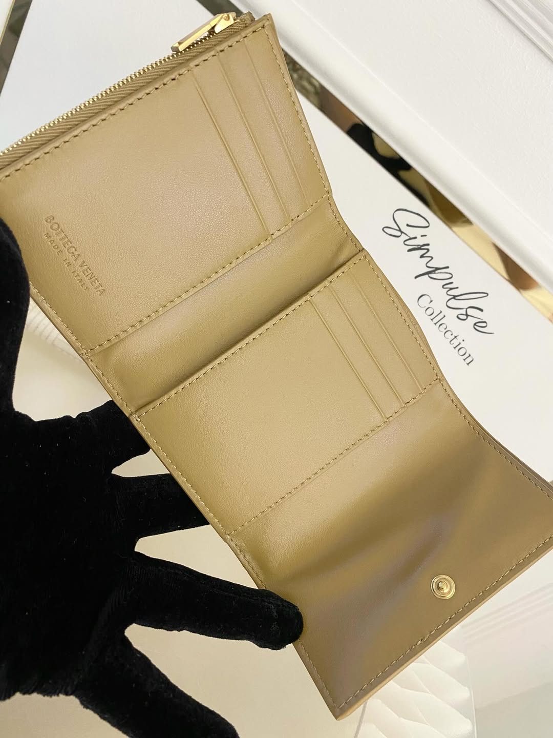 BOTTEGA VENETA Cassette Trifold Beige/White Wallet