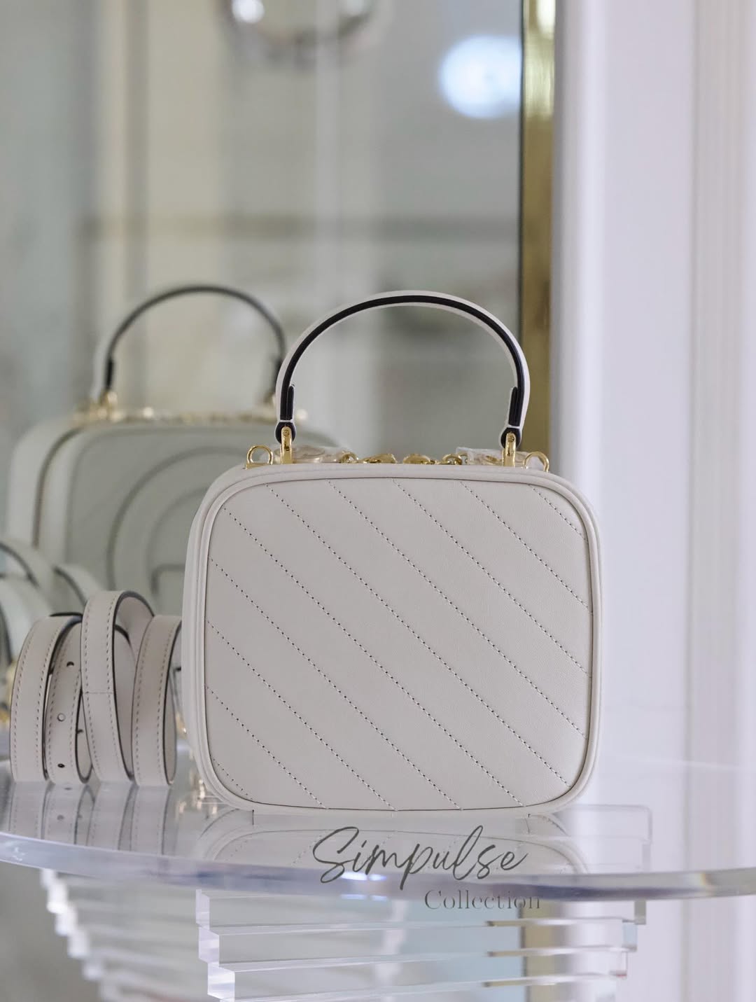 GUCCI Blondie 2-Way Top Handle Bag