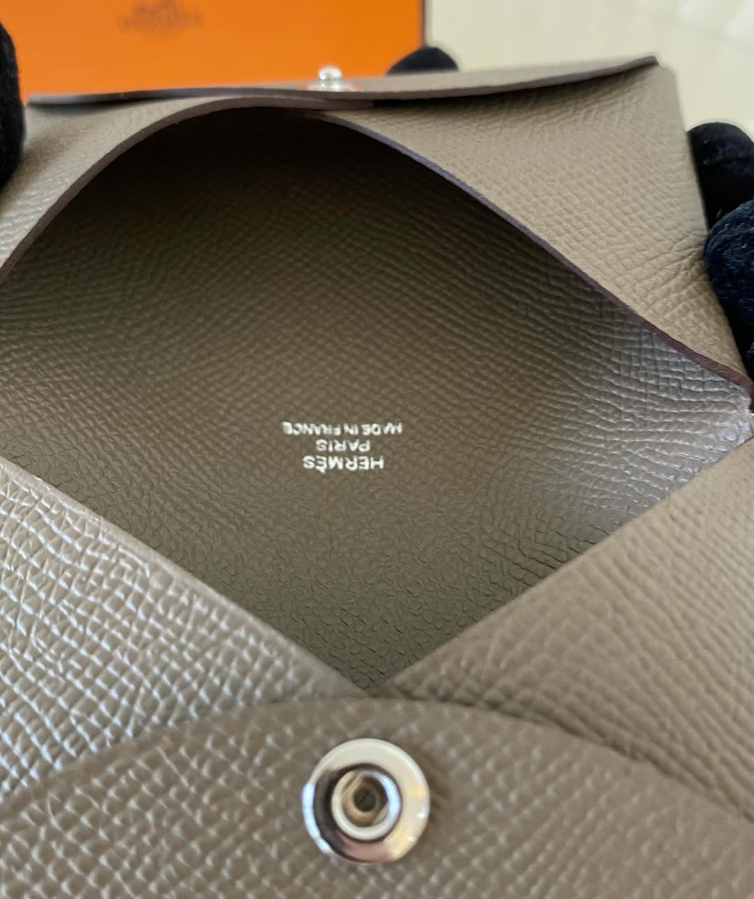 HERMES Calvi Etoupe Cardholder in Epsom Leather