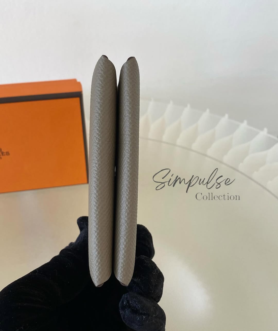 HERMES Calvi Etoupe Cardholder in Epsom Leather