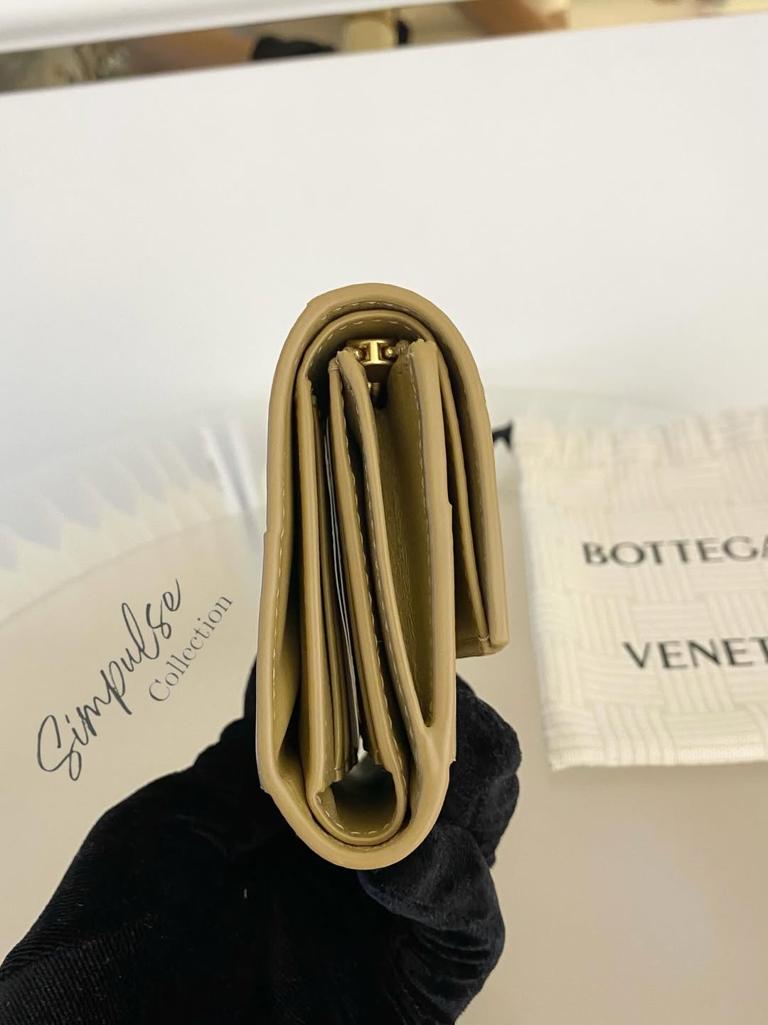 BOTTEGA VENETA Cassette Trifold Beige/White Wallet