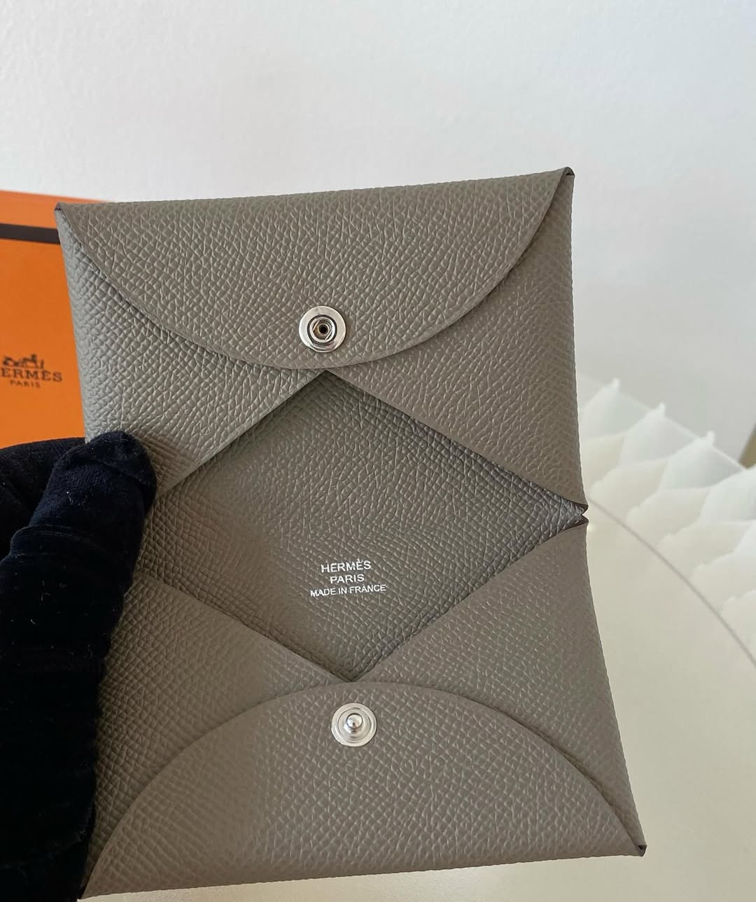 HERMES Calvi Etoupe Cardholder in Epsom Leather