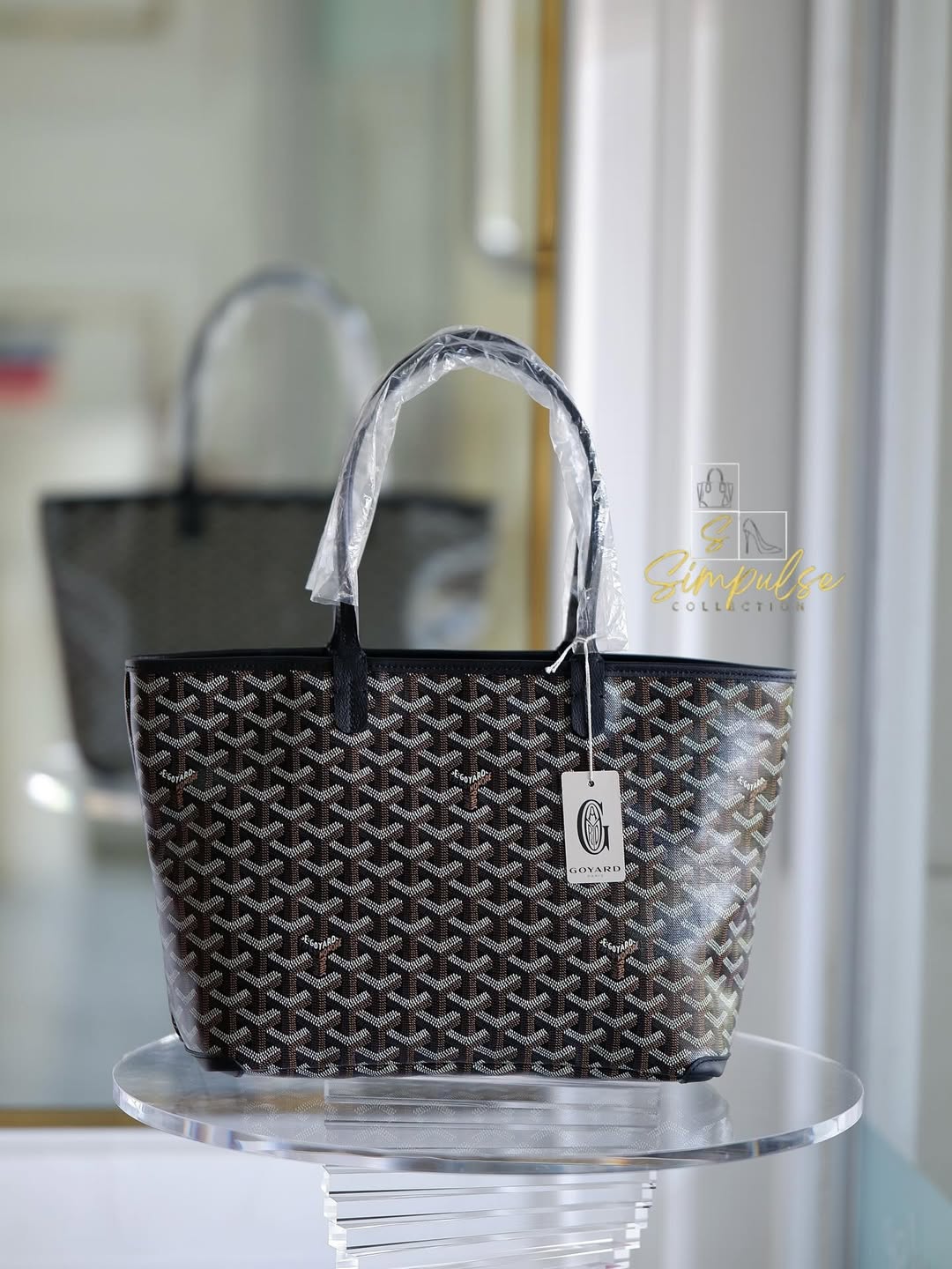 GOYARD Artois Black in Pm Size