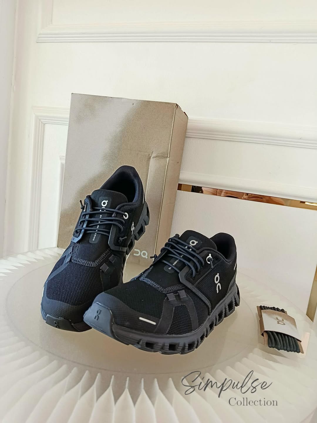 On Cloud 6 in All Black Color Way