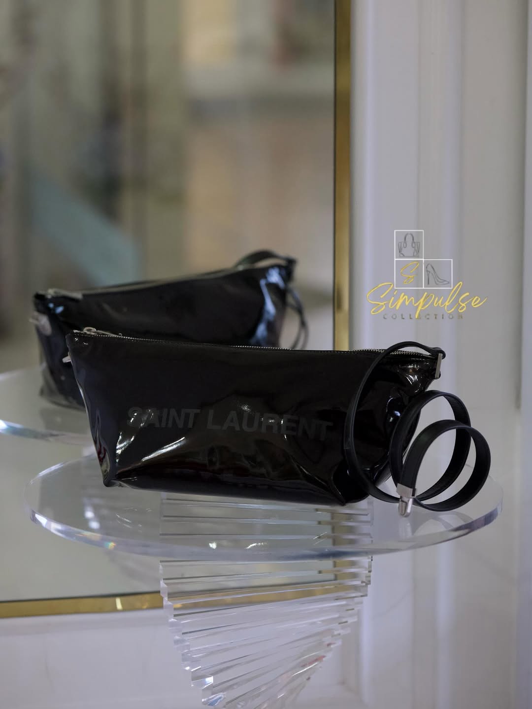YVES SAINT LAURENT Tuc Black Patent Shoulder Bag