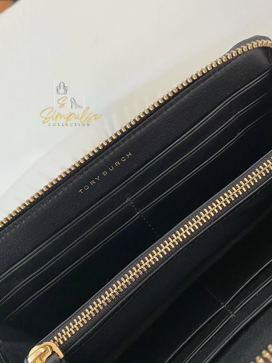 TORY BURCH Charlie Zip Continental Wallet