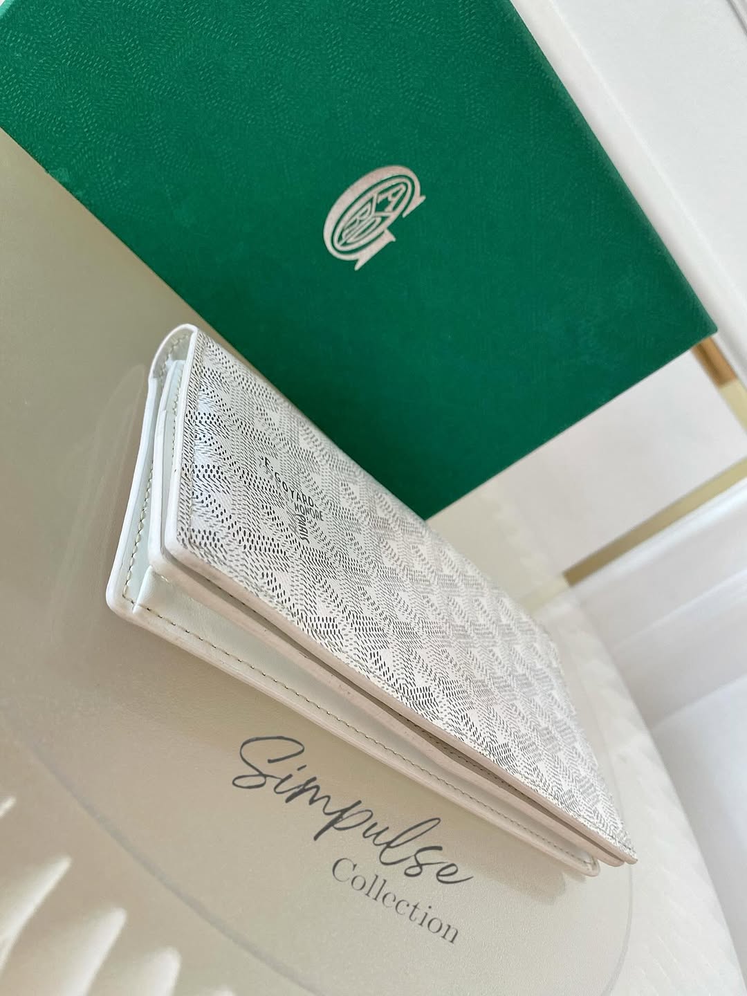 Richelieu Long Bifold Wallet