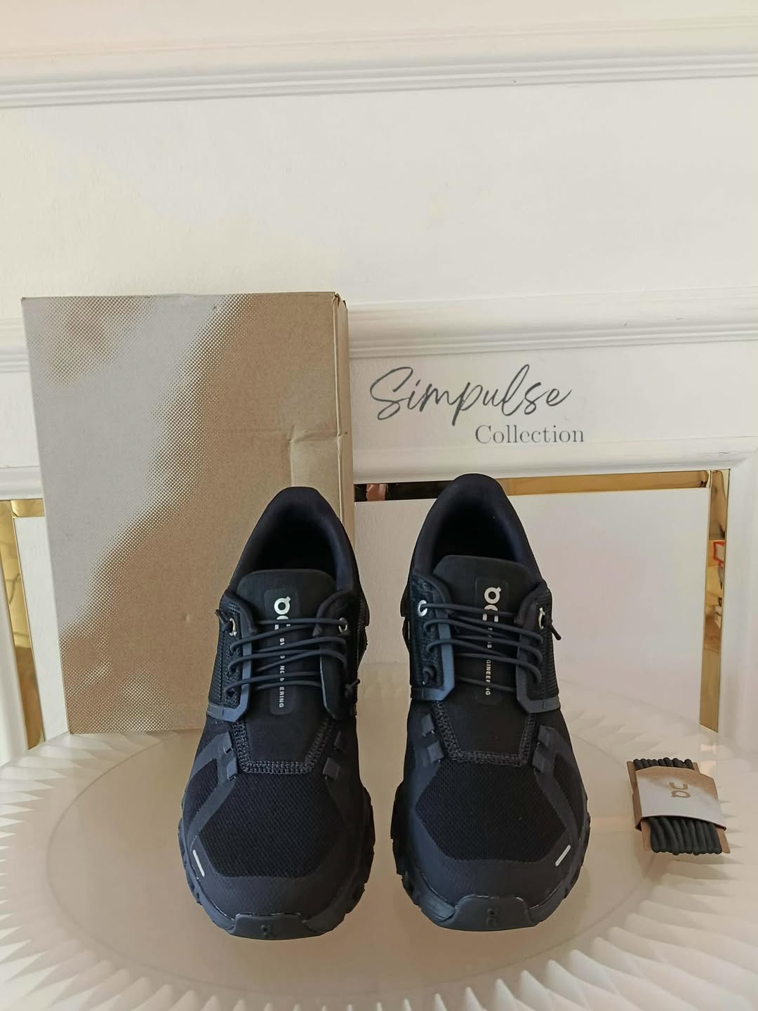 On Cloud 6 in All Black Color Way