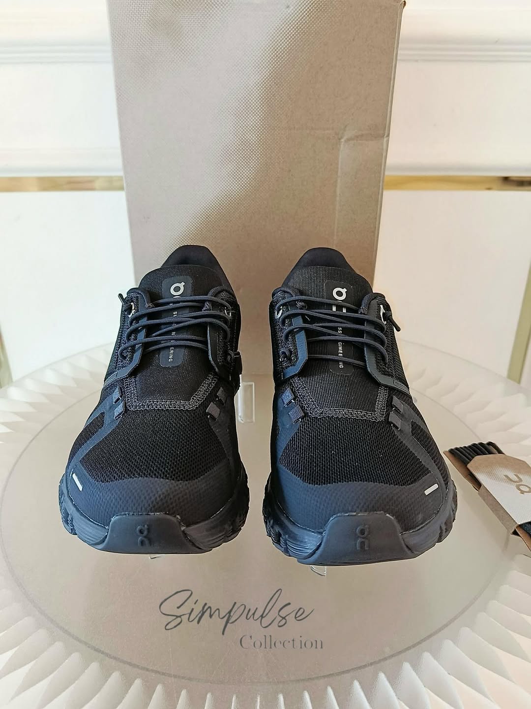 On Cloud 6 in All Black Color Way