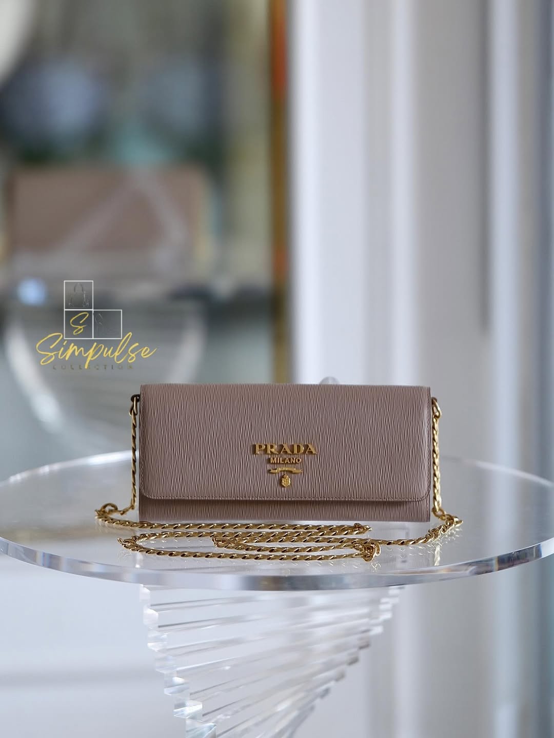 Prada Vitello Move WOC GHW in Beige