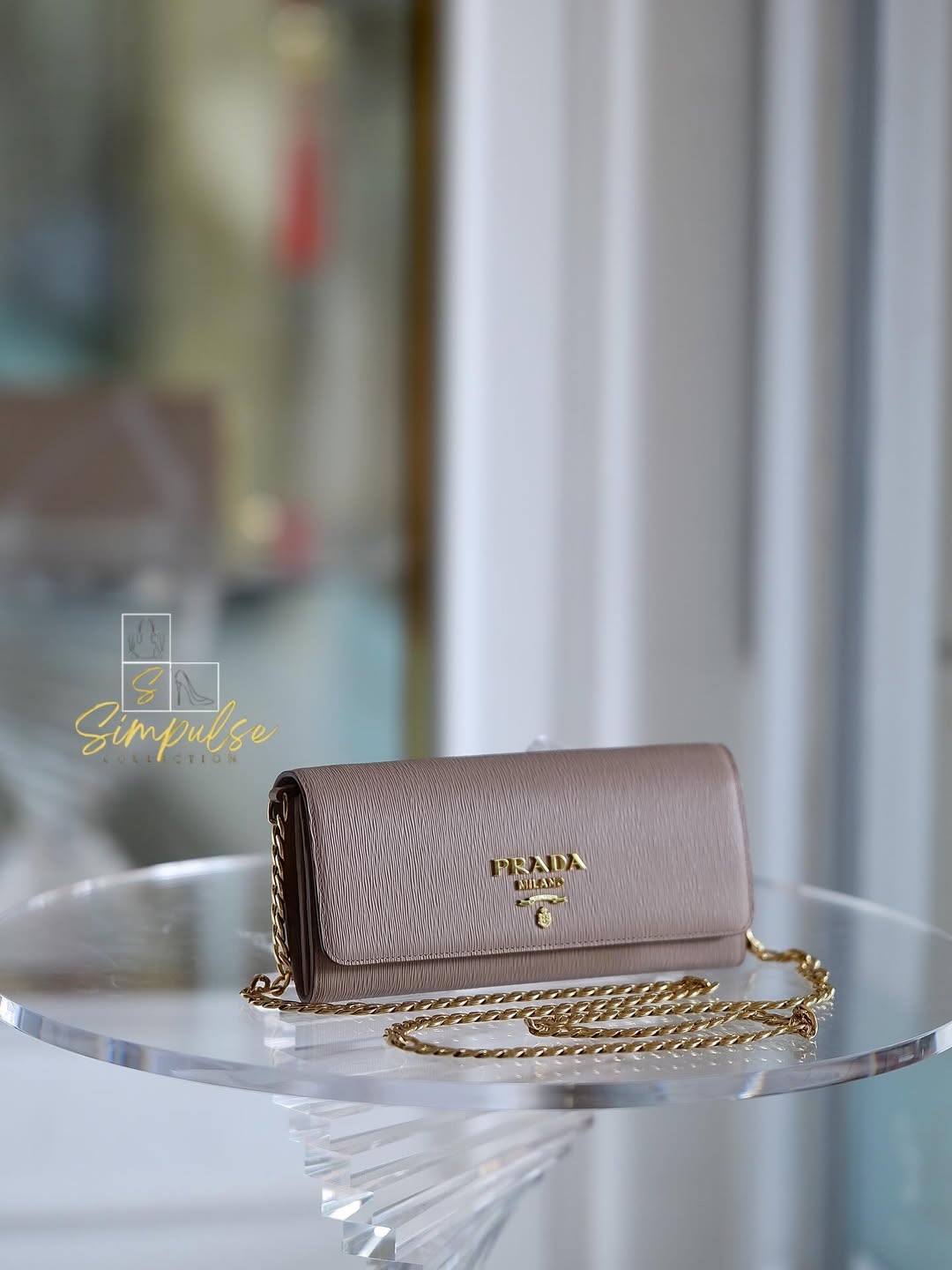 Prada Vitello Move WOC GHW in Beige