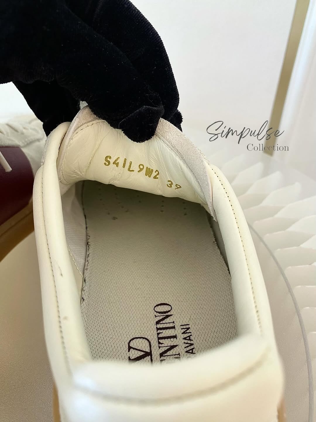 VALENTINO Upvillage Low Top Sneakers