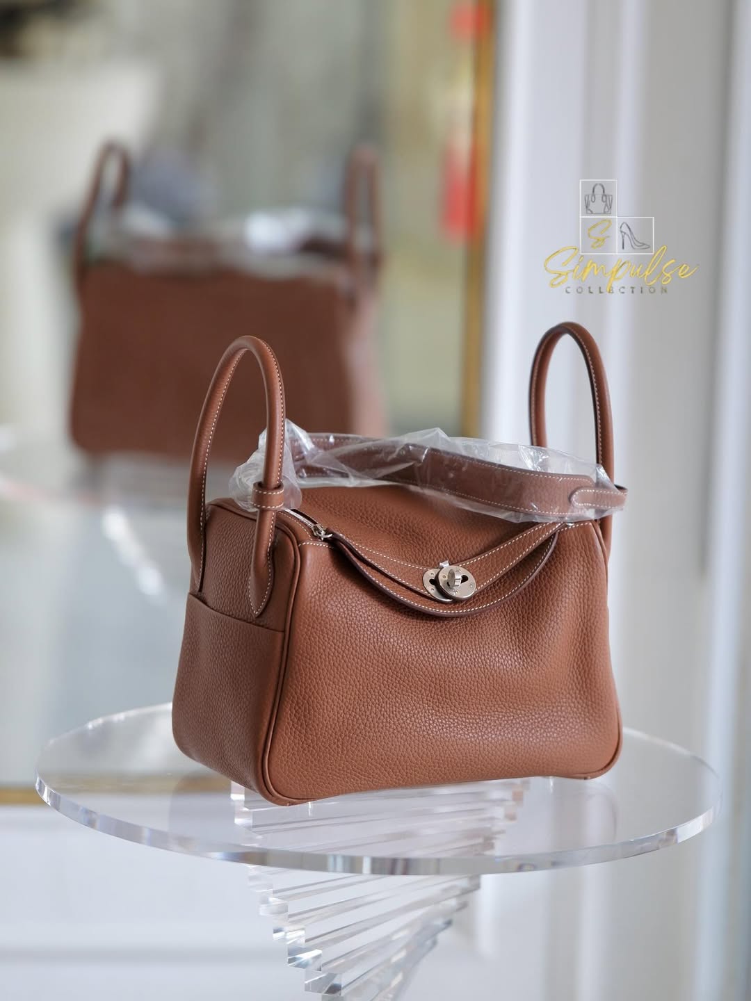 HERMES Lindy 26 Gold Tan PHW