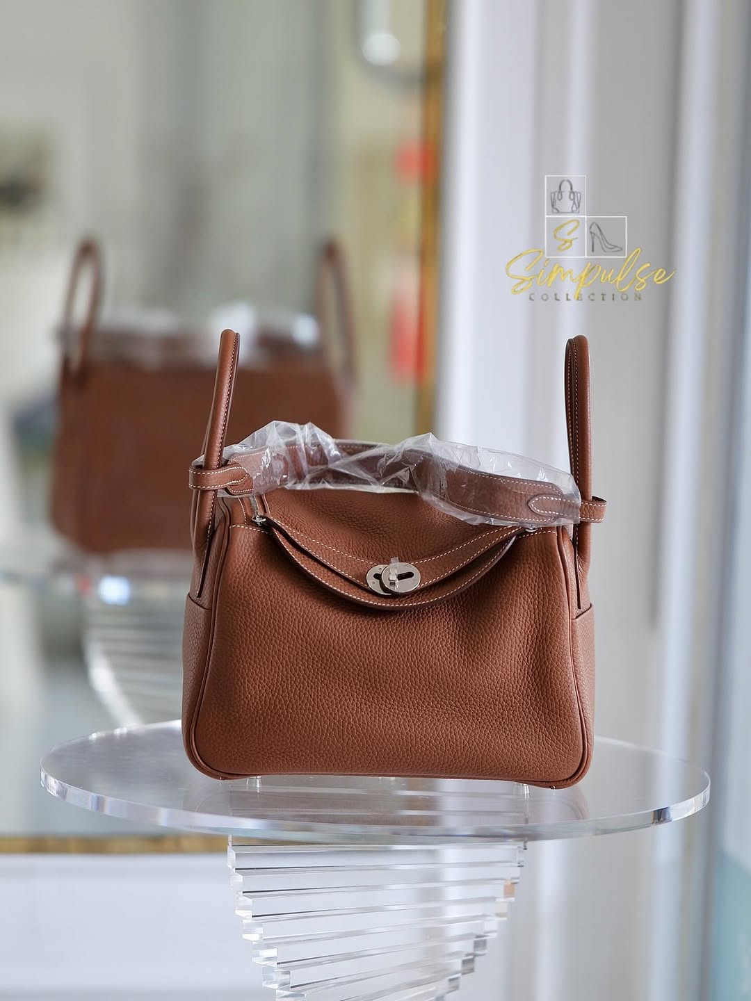 HERMES Lindy 26 Gold Tan PHW