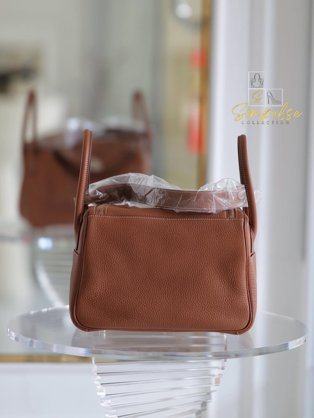 HERMES Lindy 26 Gold Tan PHW