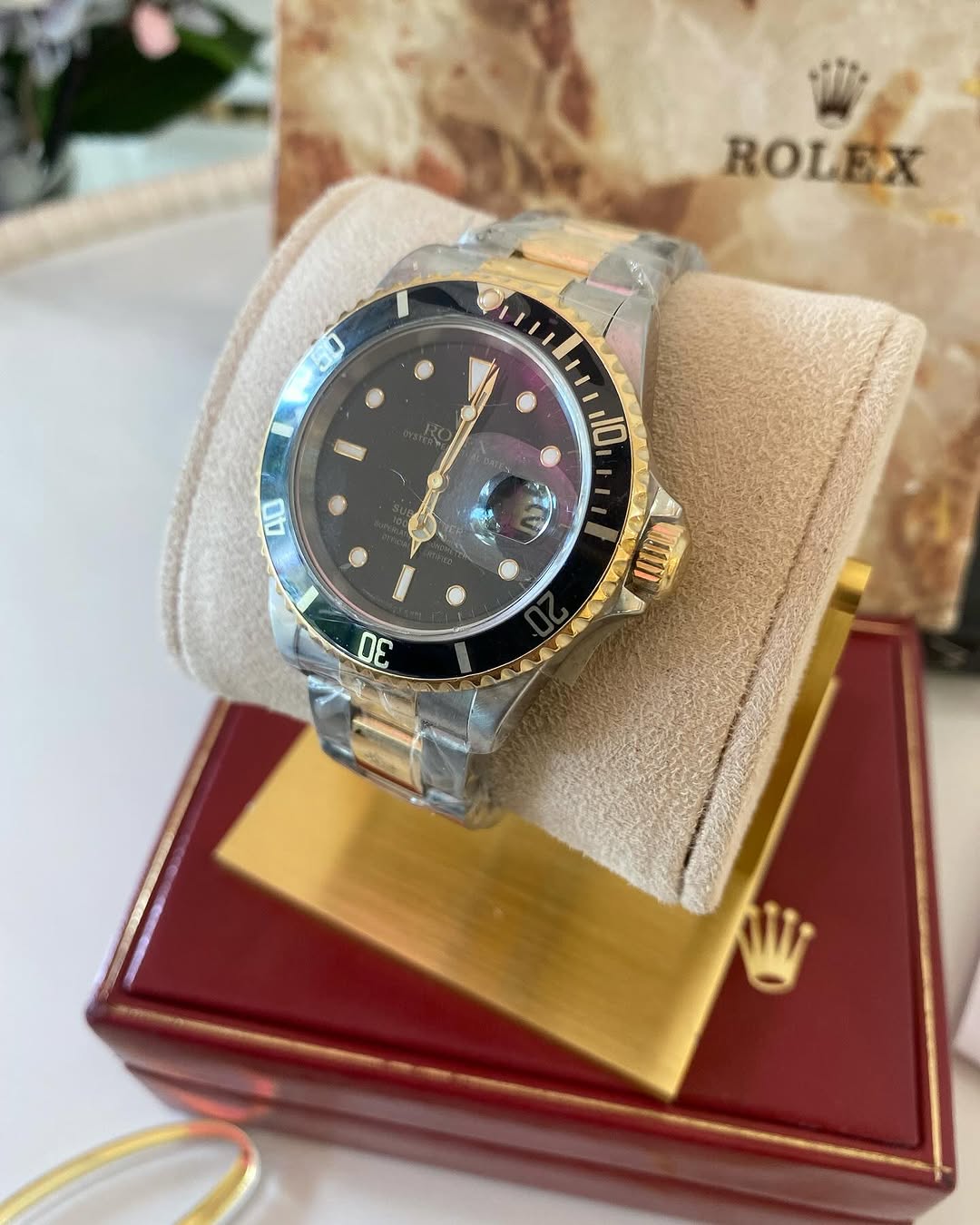 R Submariner Black Face