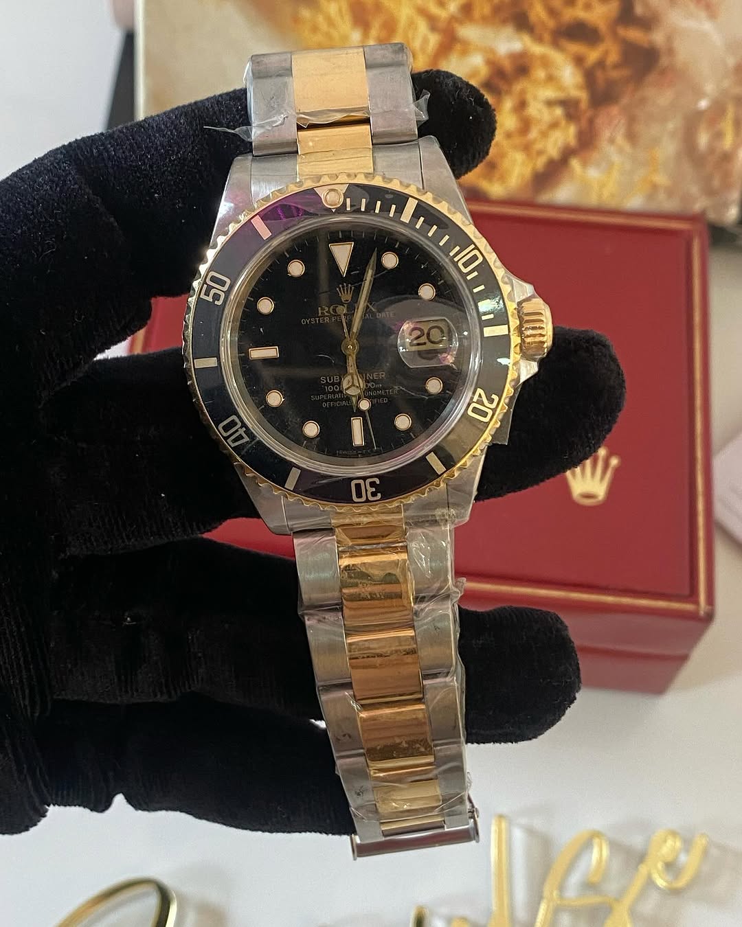 R Submariner Black Face