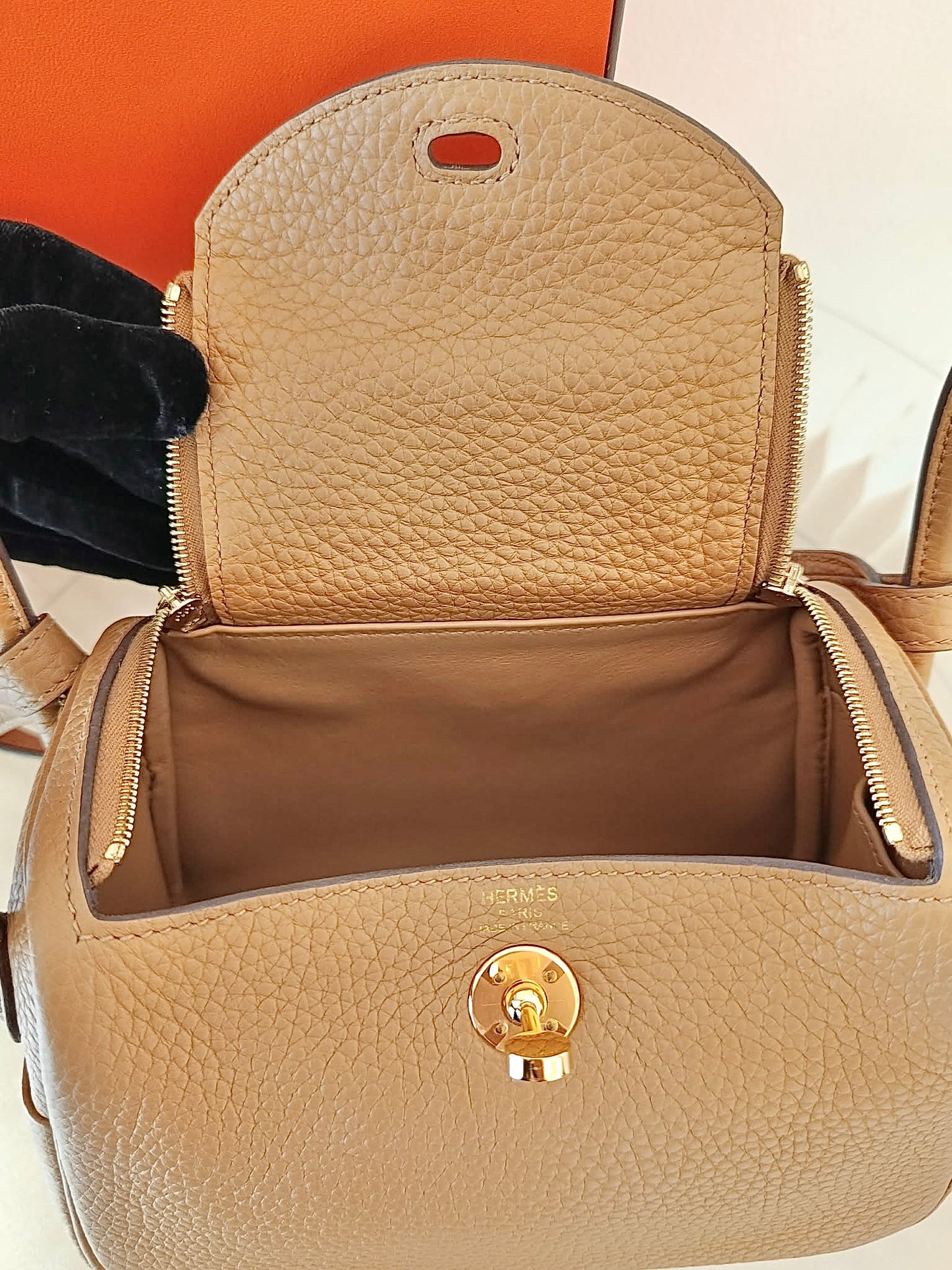 HERMES Mini Lindy Biscuit GHW
