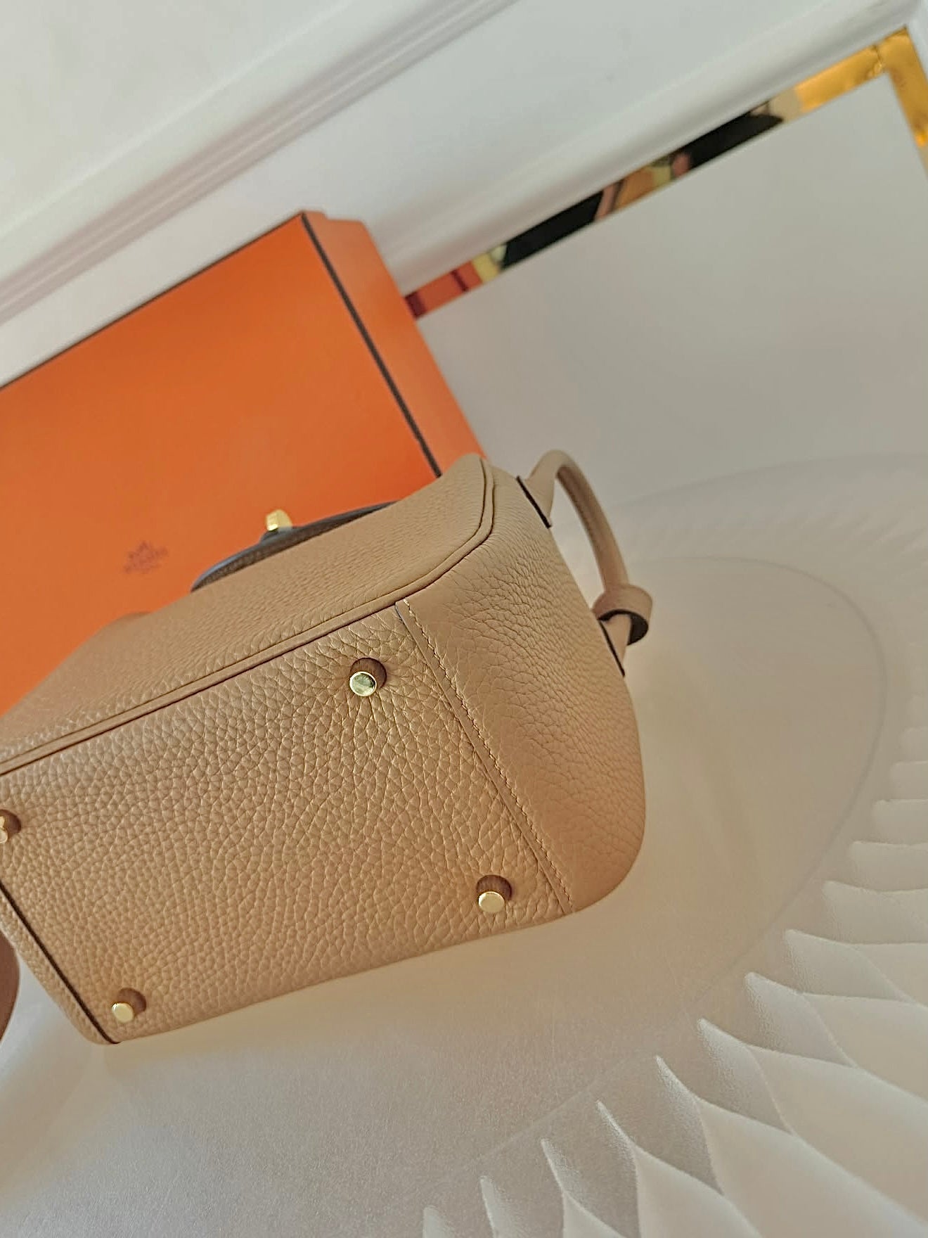 HERMES Mini Lindy Biscuit GHW