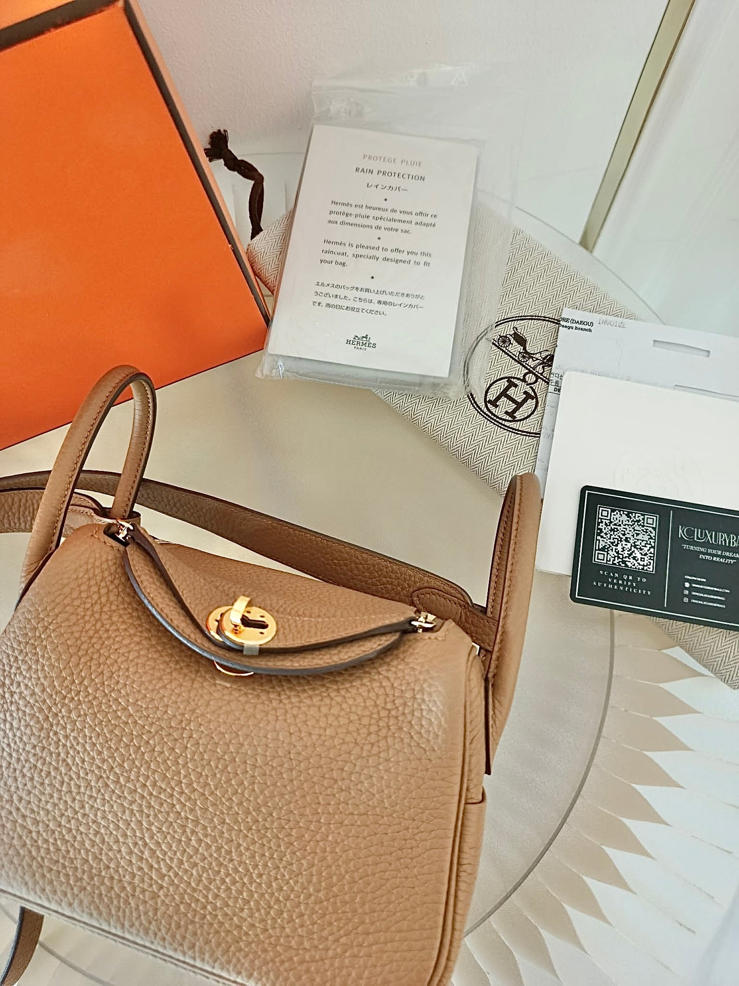 HERMES Mini Lindy Biscuit GHW
