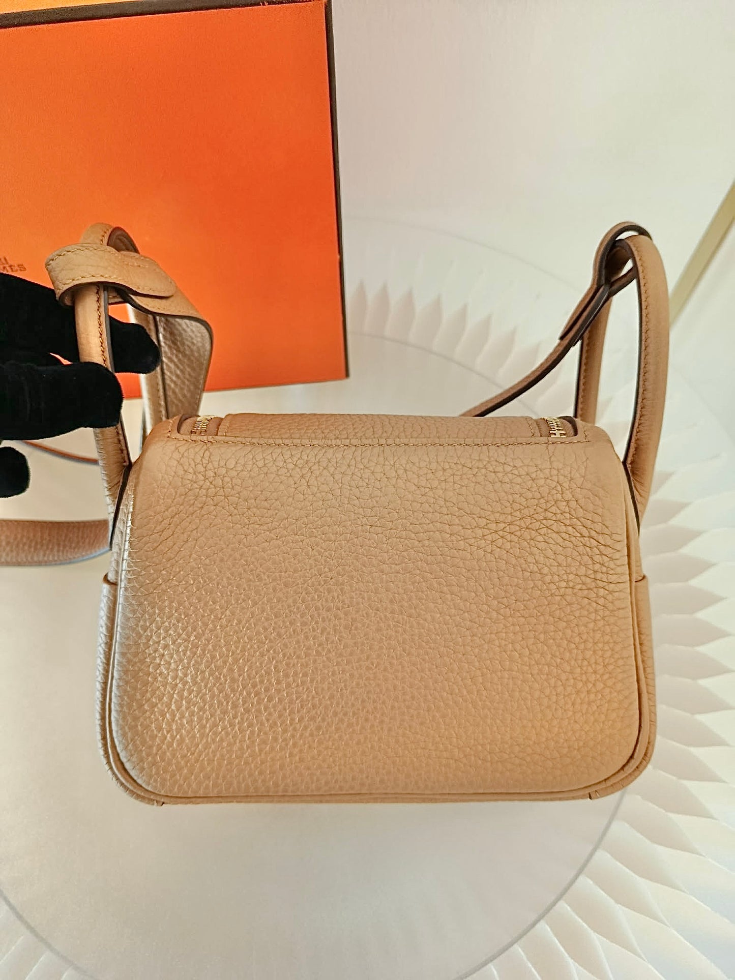 HERMES Mini Lindy Biscuit GHW