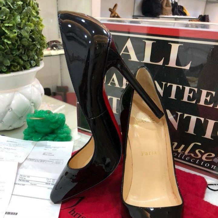 Louboutin store heel price